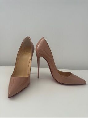 NEW Christian Louboutin Nude Patent Pointed Toe Stilettos